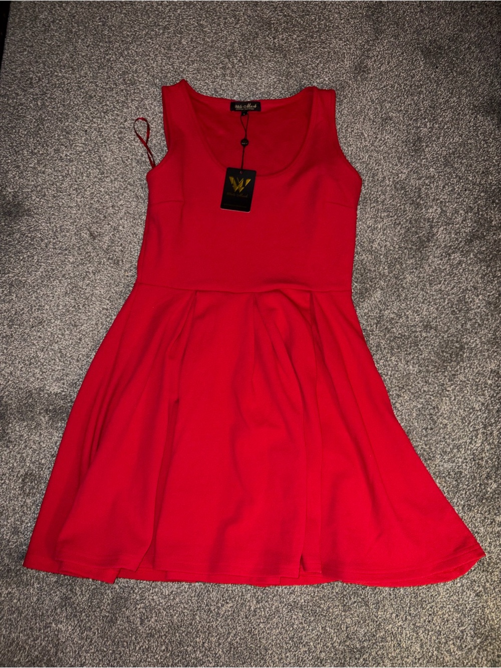 White Mark Red Sleeveless Dress